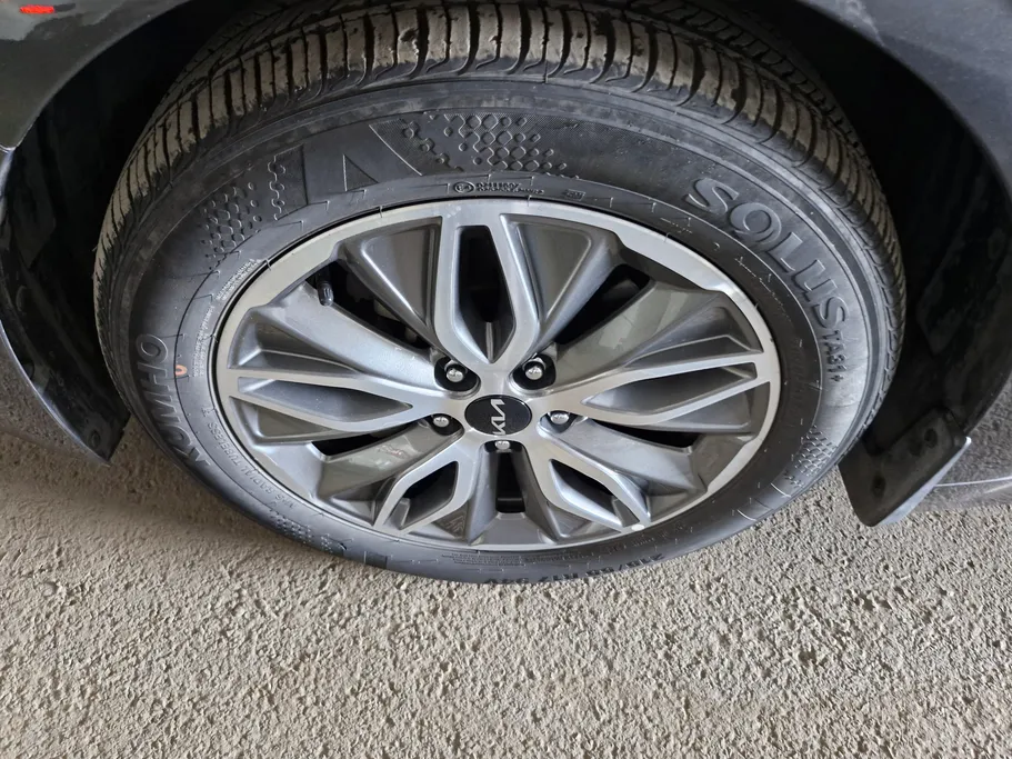 2023 Kia K5 GLS 