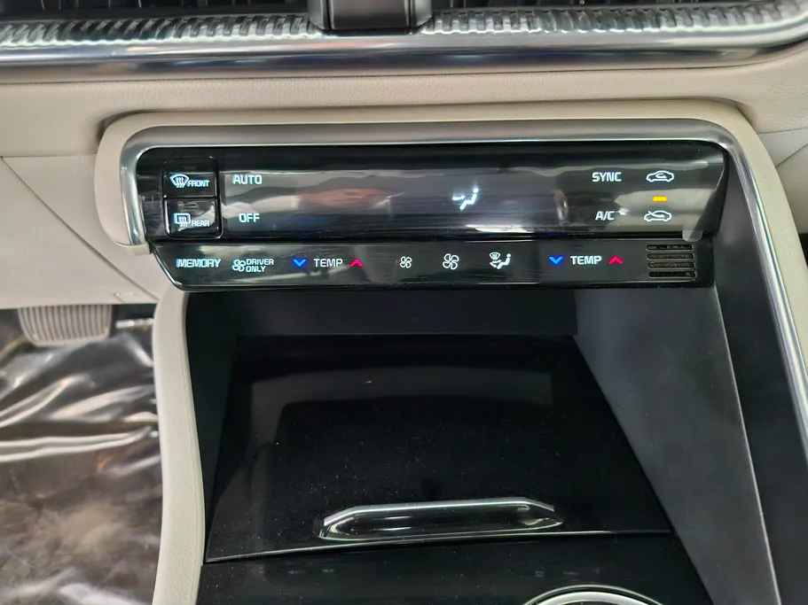 2023 Kia K5 GLS 