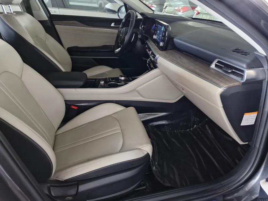 2023 Kia K5 GLS 
