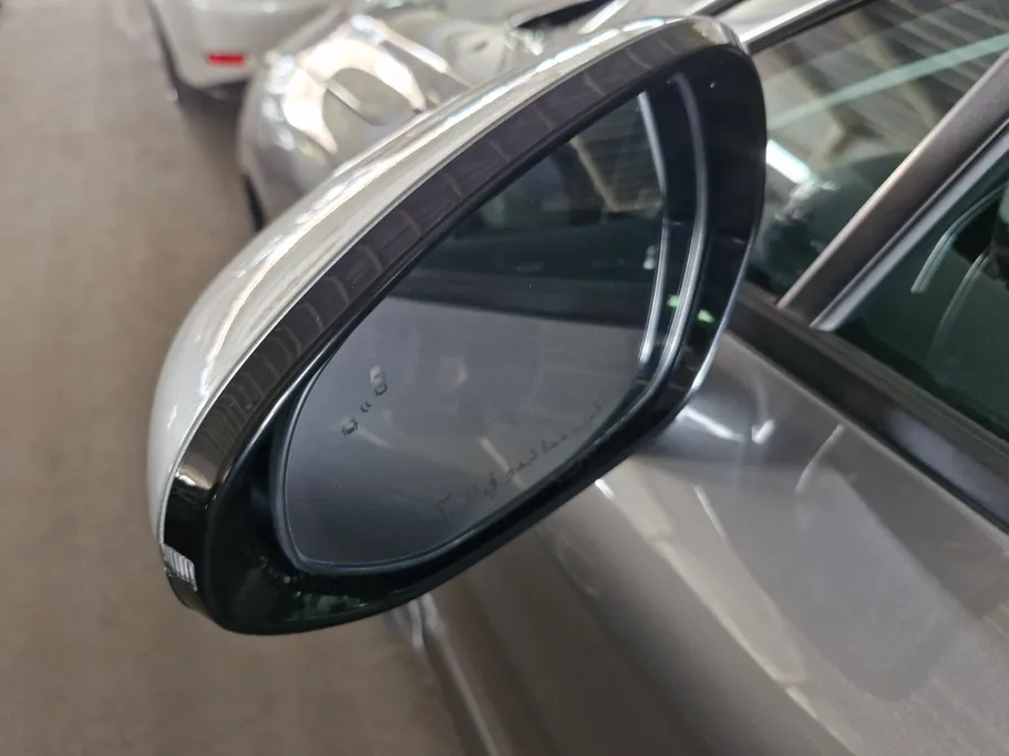 2023 Kia K5 GL 