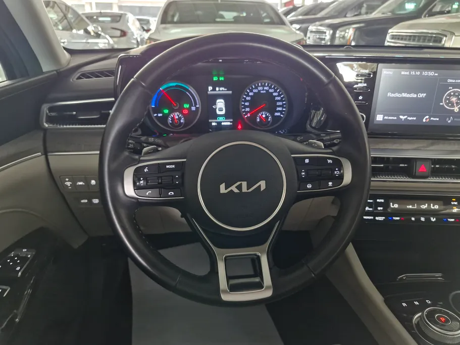 2023 Kia K5 GL 