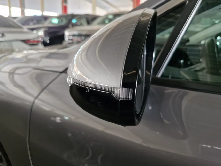 2023 Kia K5 GL 