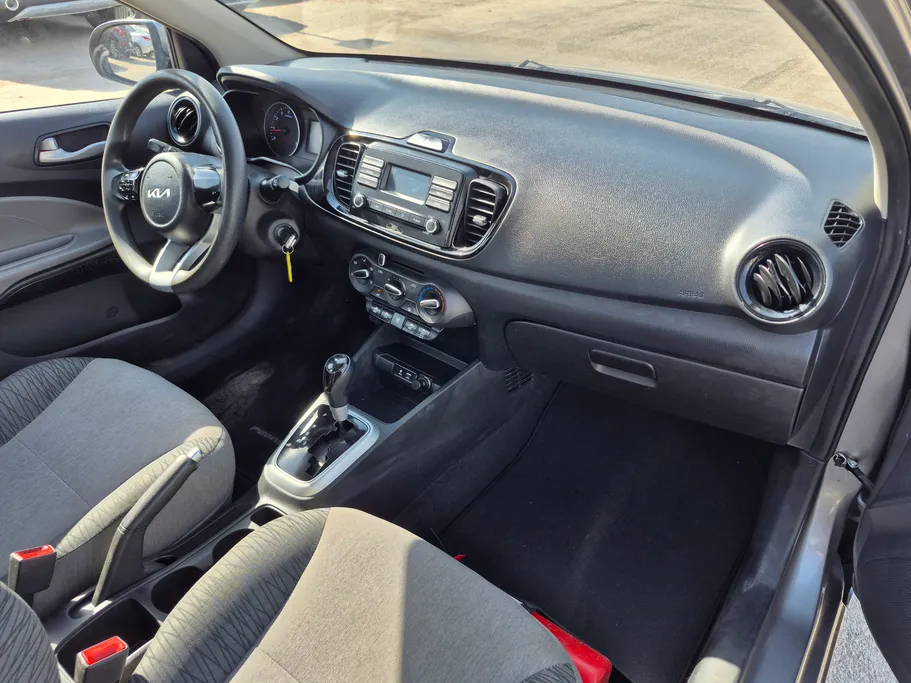 2022 Kia Pegas LX 