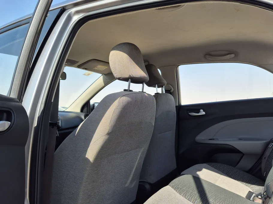 2022 Kia Pegas LX 