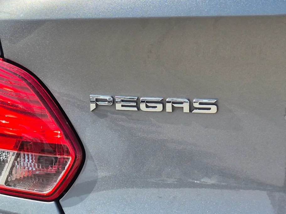 2022 Kia Pegas LX 