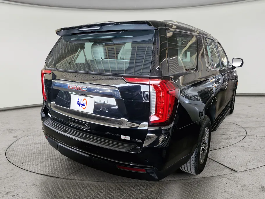2023 GMC Yukon SLE 