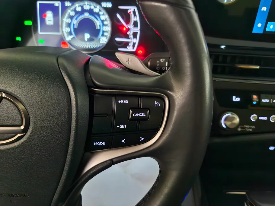 2023 Lexus ES 300 AH Hybrid  