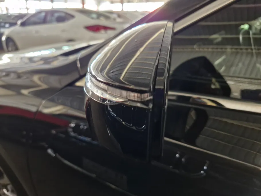 2023 Lexus ES 300 AH Hybrid  