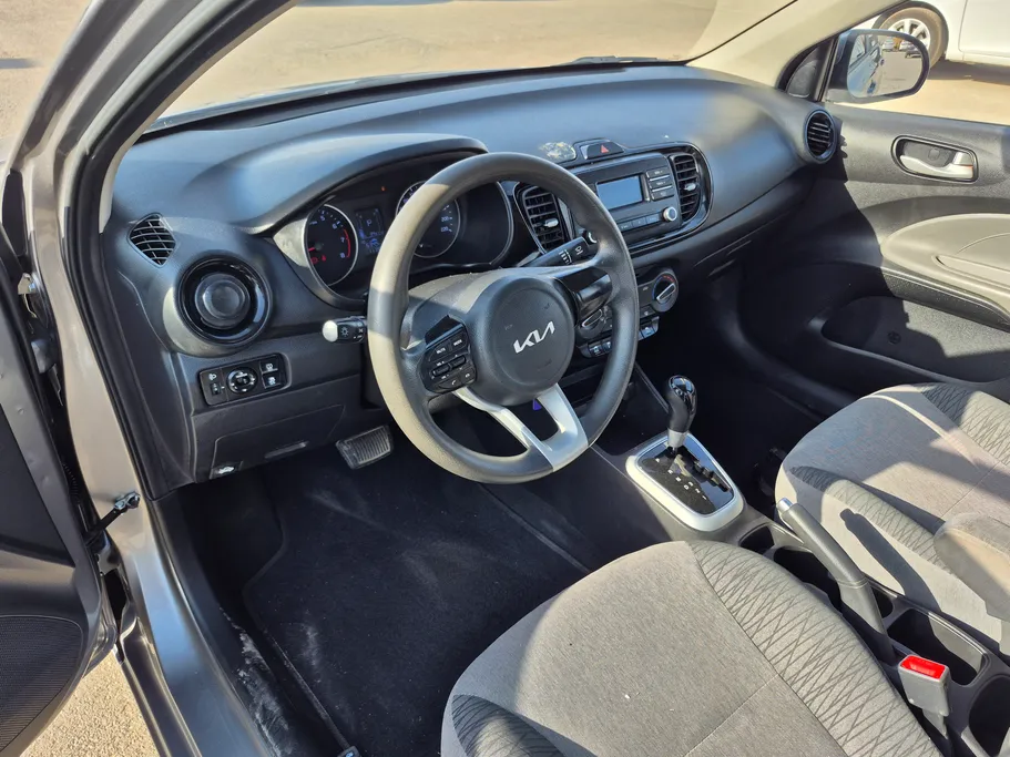 2022 Kia Pegas LX 