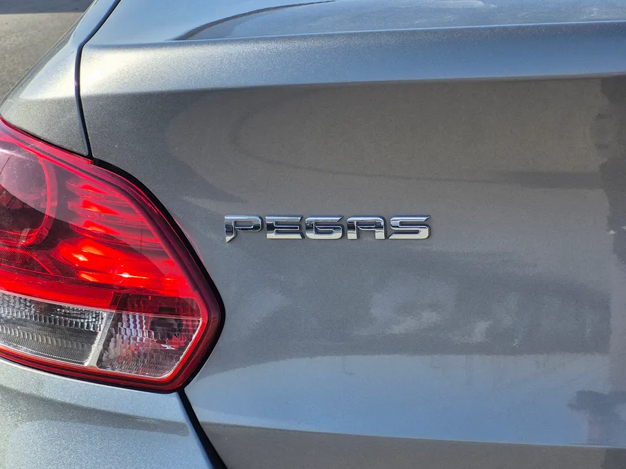 2022 Kia Pegas LX 