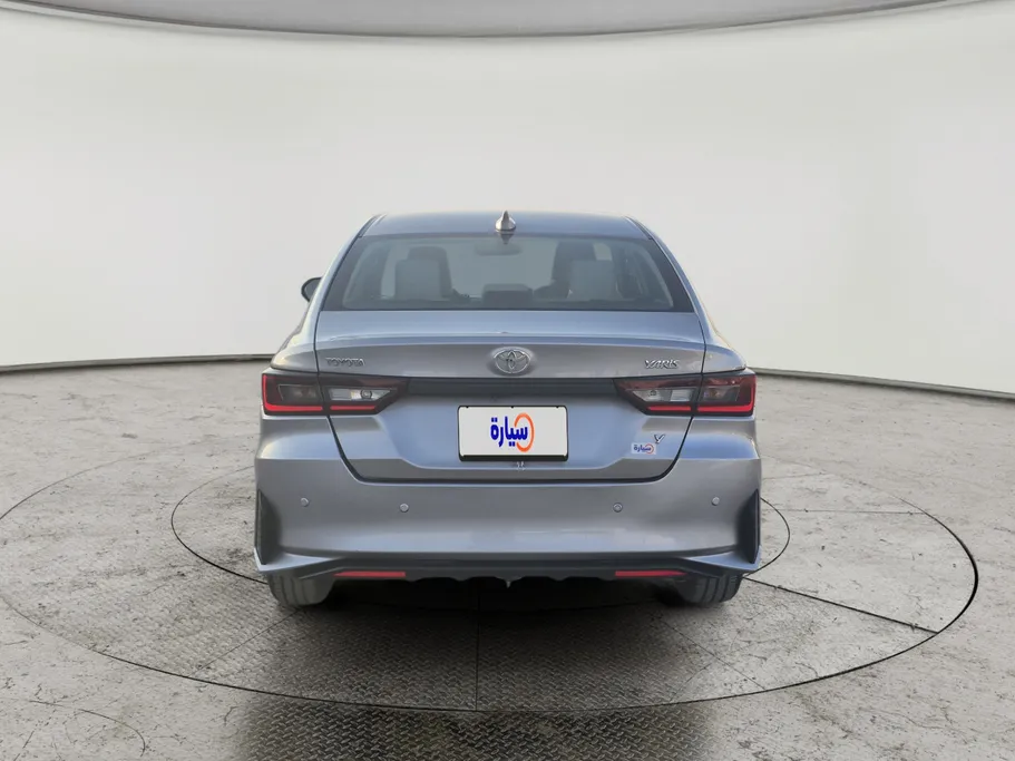 2023 Toyota Yaris  Y 