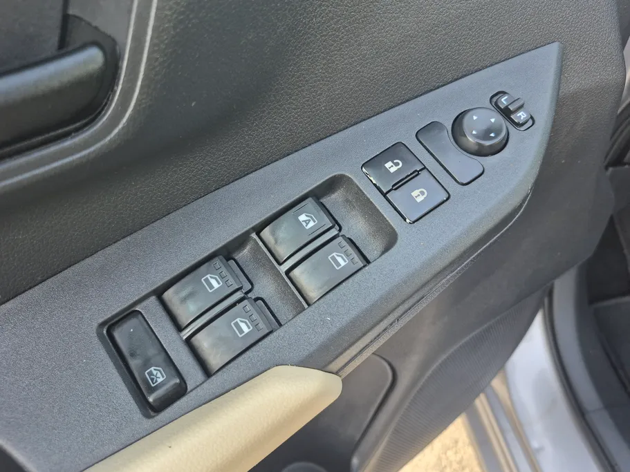 2023 Toyota Yaris  Y 
