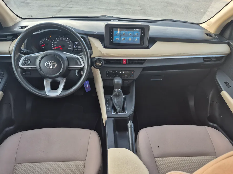 2023 Toyota Yaris  Y 