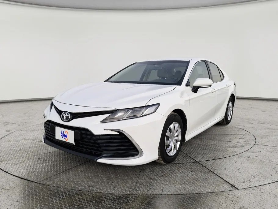تويوتا كامري LE 2023 