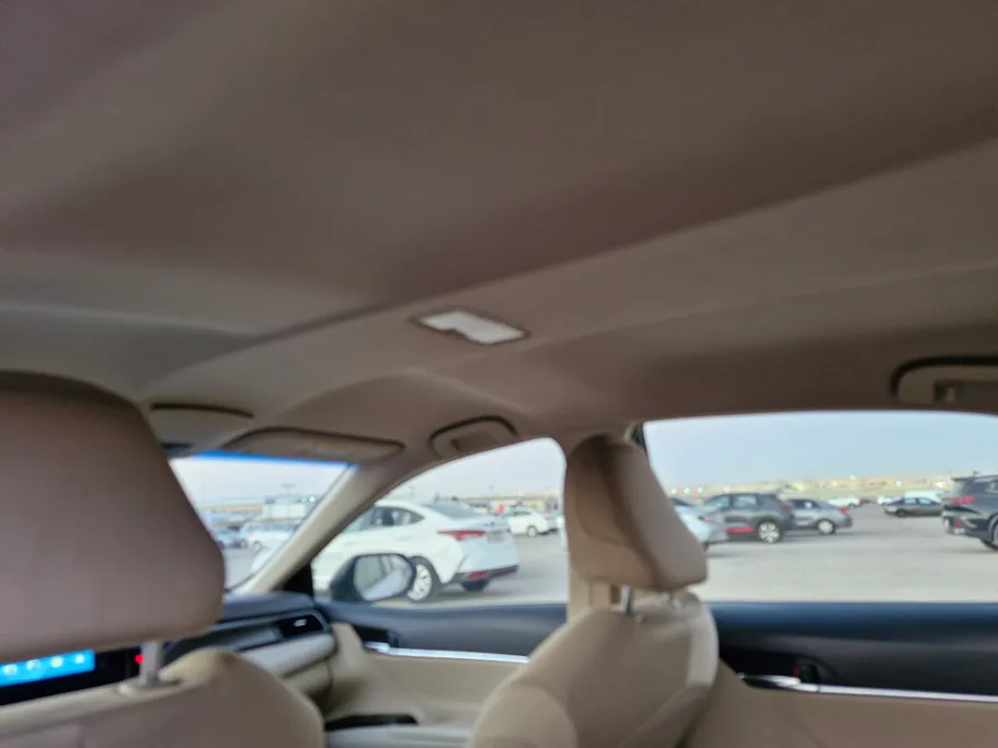 تويوتا كامري LE 2023 