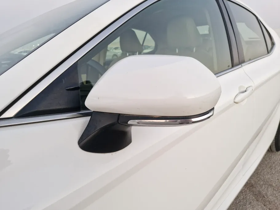 تويوتا كامري LE 2023 