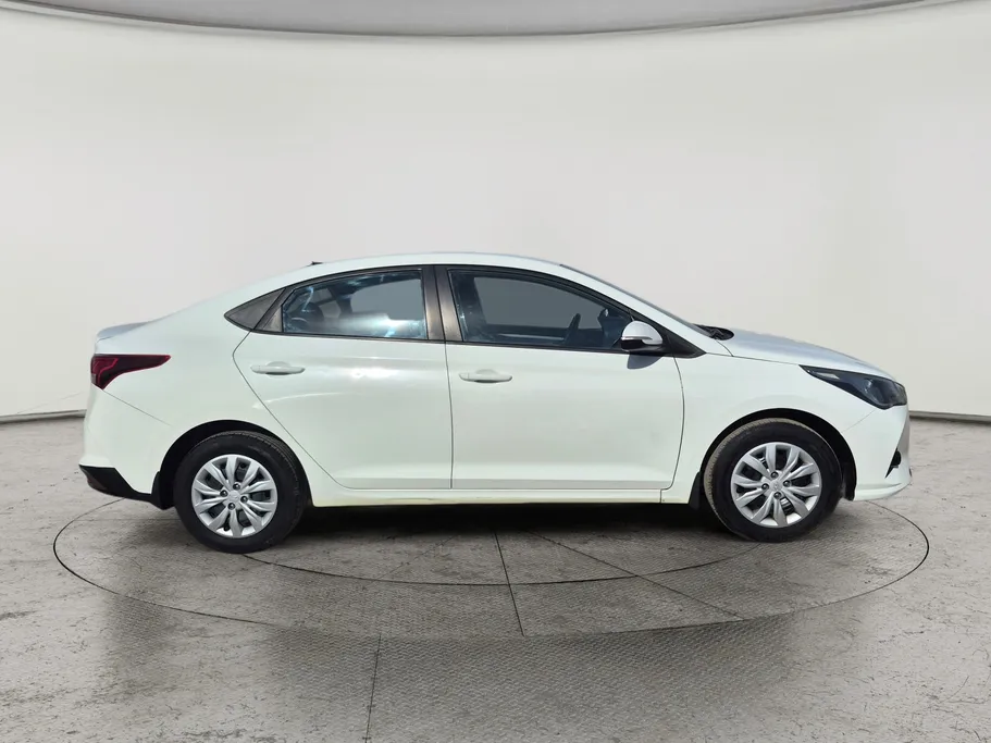 2022 Hyundai Accent Smart 