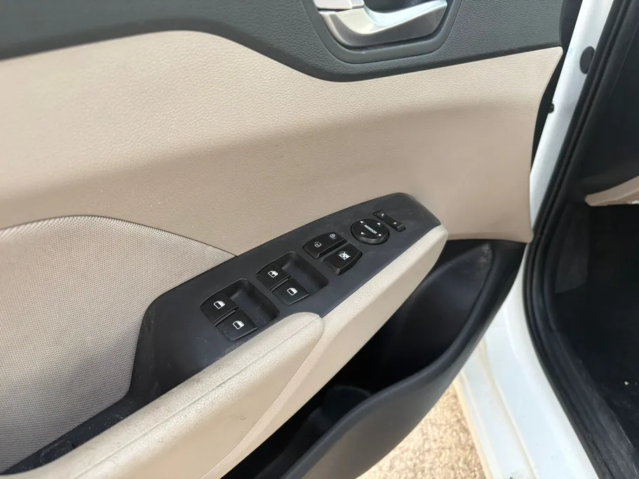 2023 Hyundai Accent Smart 