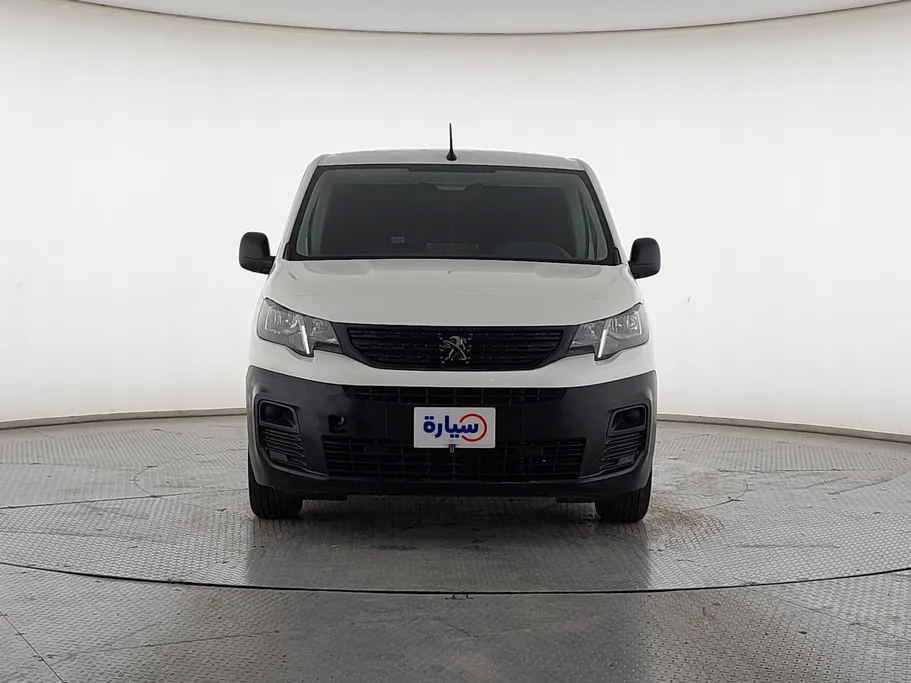 2023 Peugeot Partner Short van 
