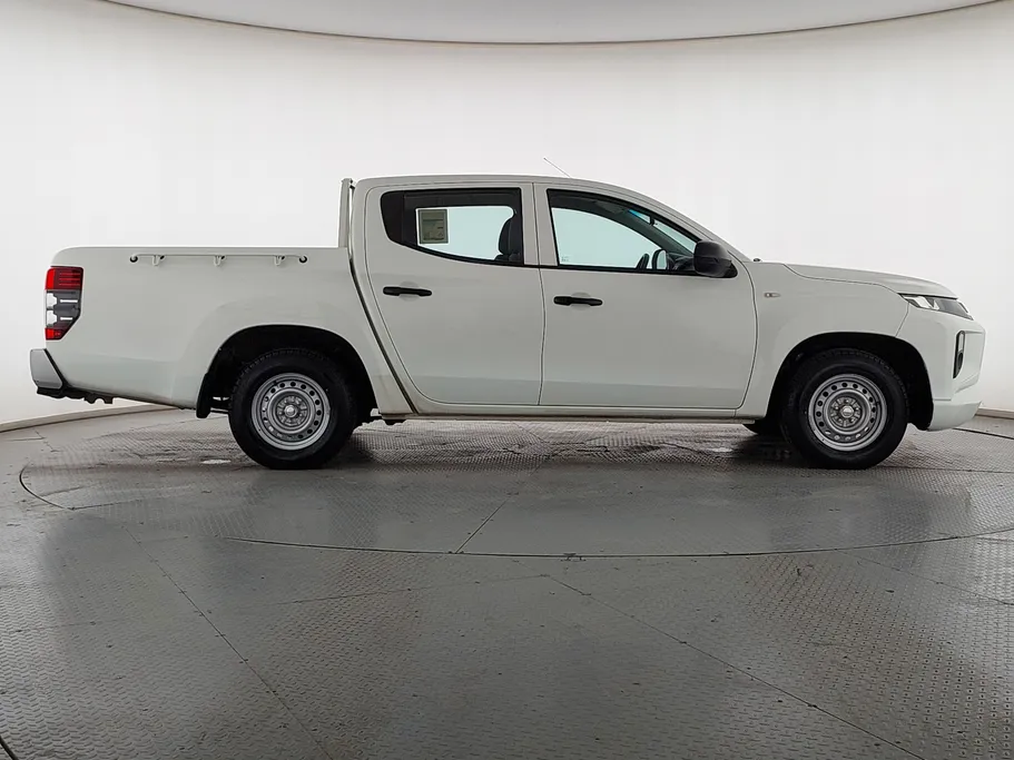 2022 Mitsubishi L200 DC 4x2 