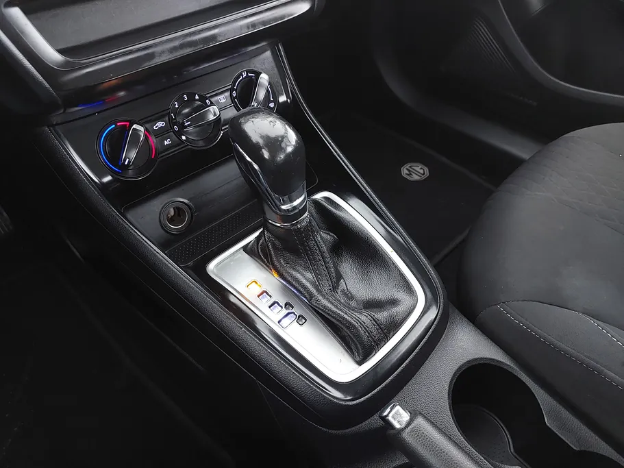 2023 MG 5 STD 