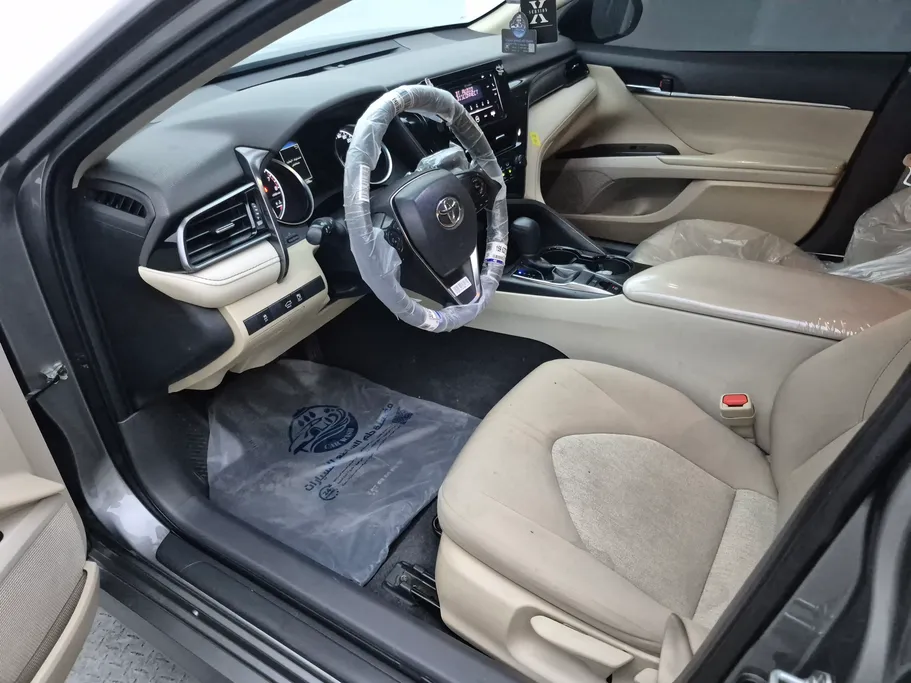 2022 Toyota Camry  LE 