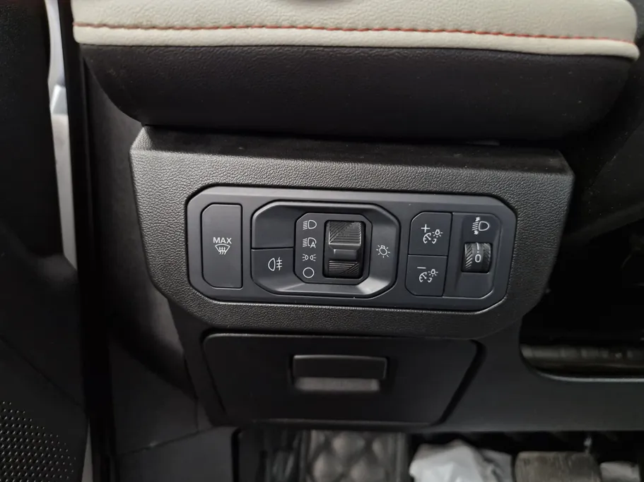 2023 Ford Taurus Titanium 