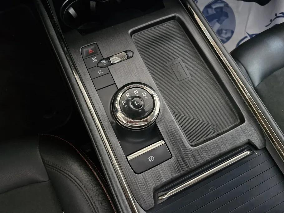 2023 Ford Taurus Titanium 