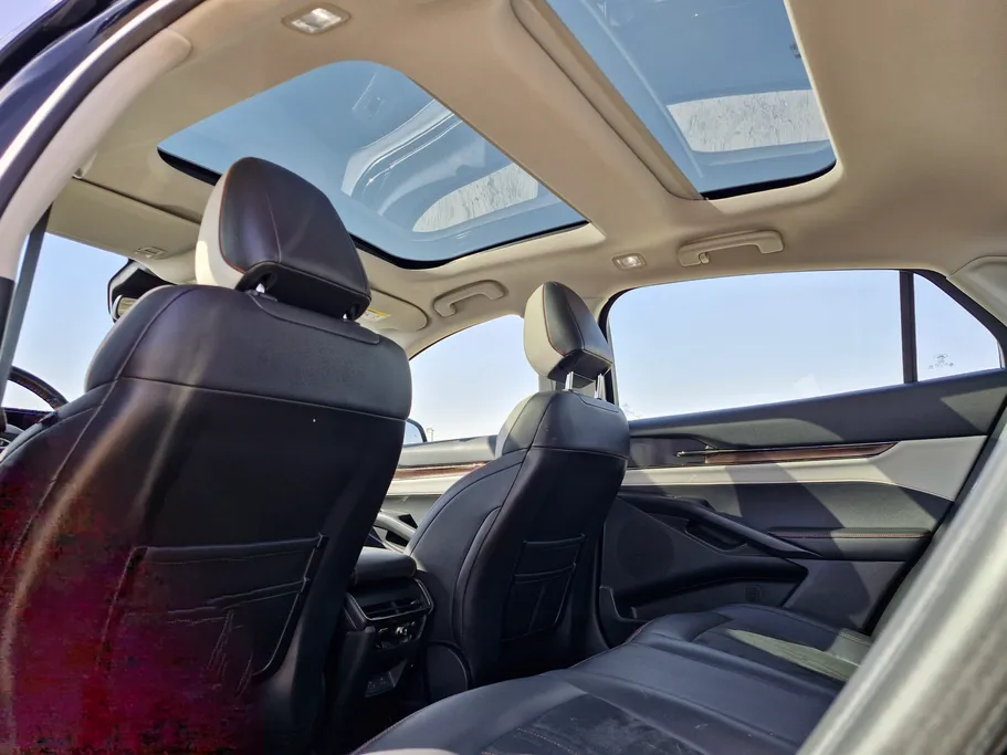 2023 Ford Taurus Titanium 
