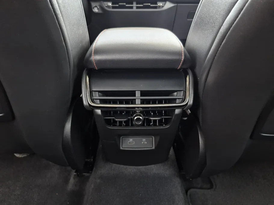 2023 Ford Taurus Titanium 