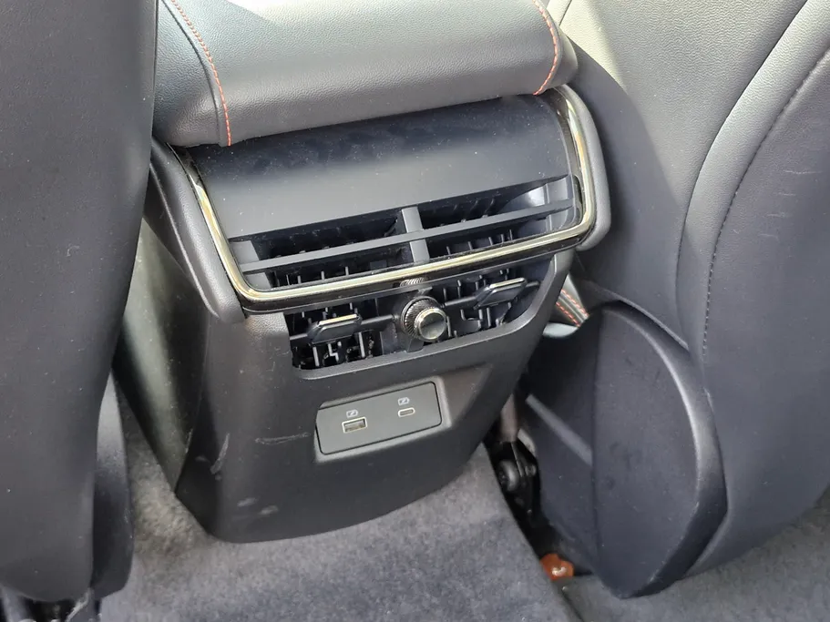 2023 Ford Taurus Titanium 