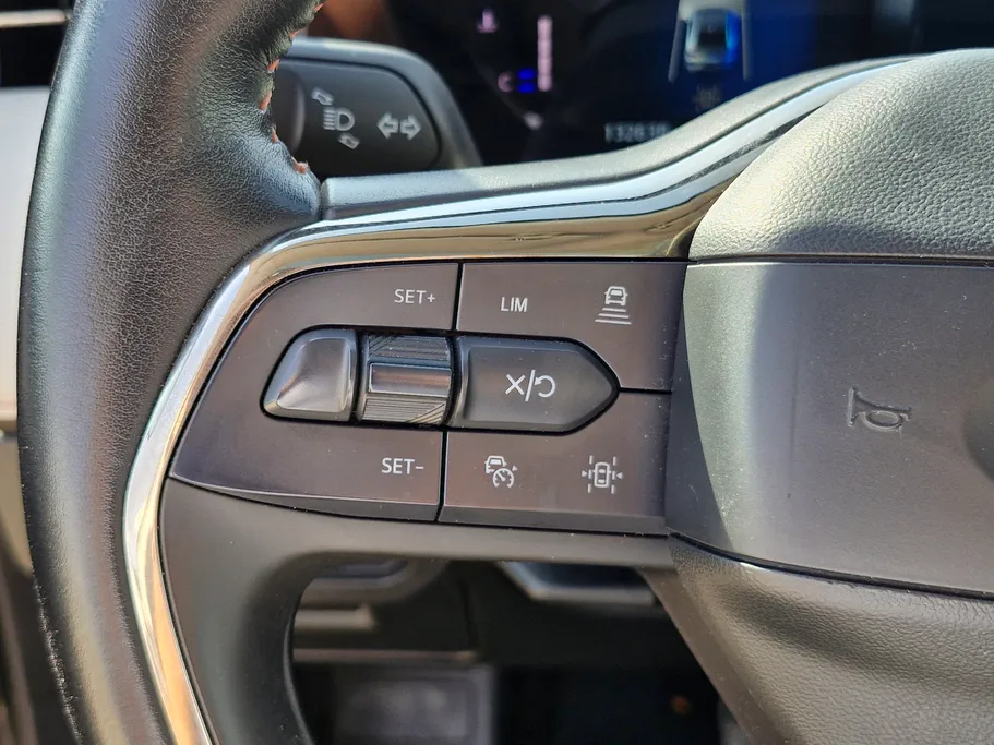 2023 Ford Taurus Titanium 