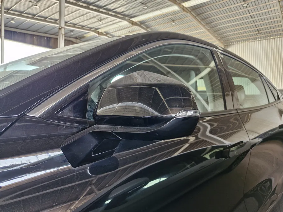 2023 Ford Taurus Titanium 