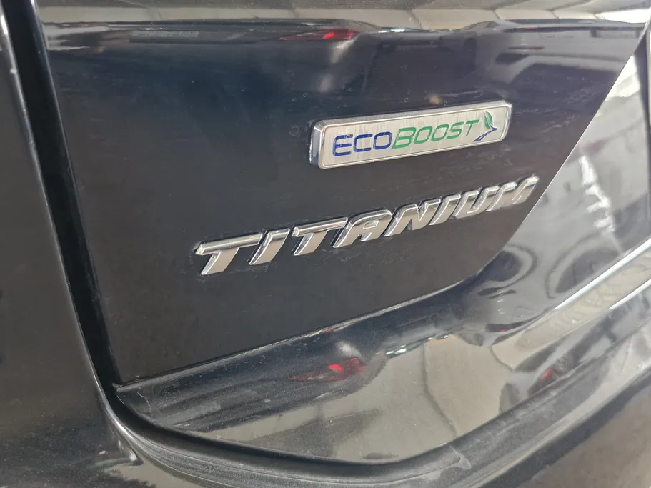 2023 Ford Taurus Titanium 