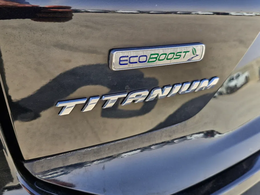 2023 Ford Taurus Titanium 