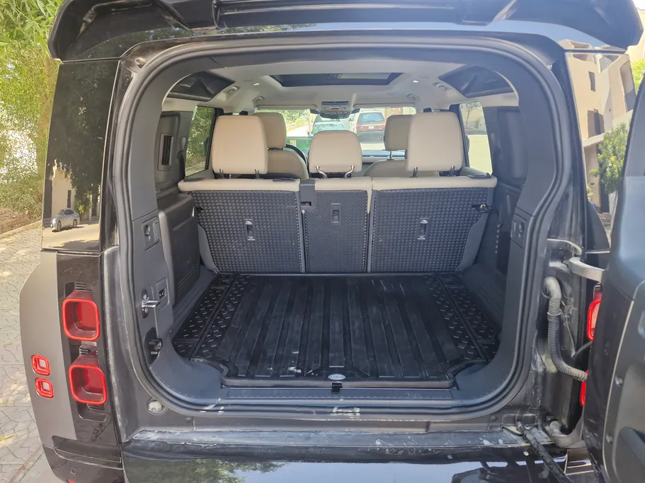 2023 Range Rover Defender 110