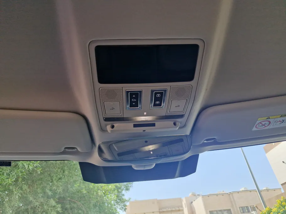 2023 Range Rover Defender 110