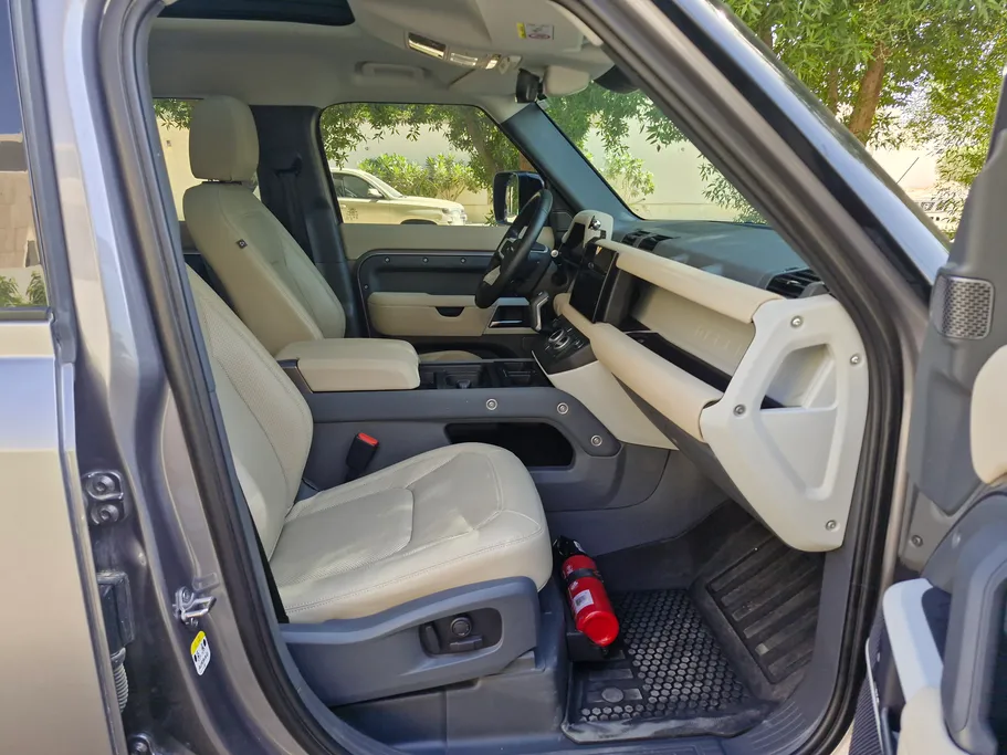 2023 Range Rover Defender 110