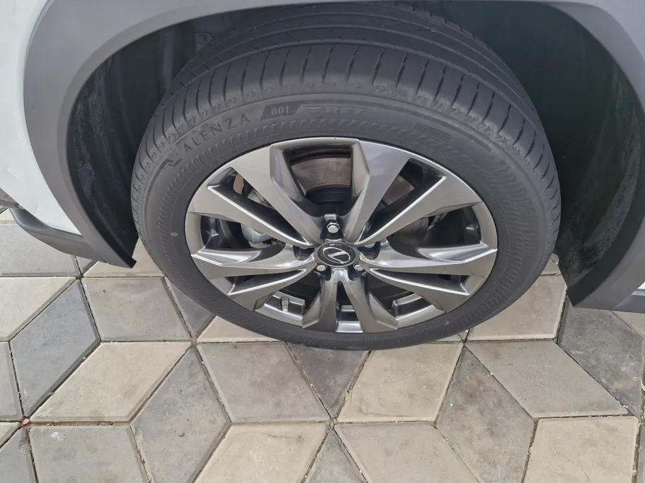 لكزس UX 200 F-Sport  2023 