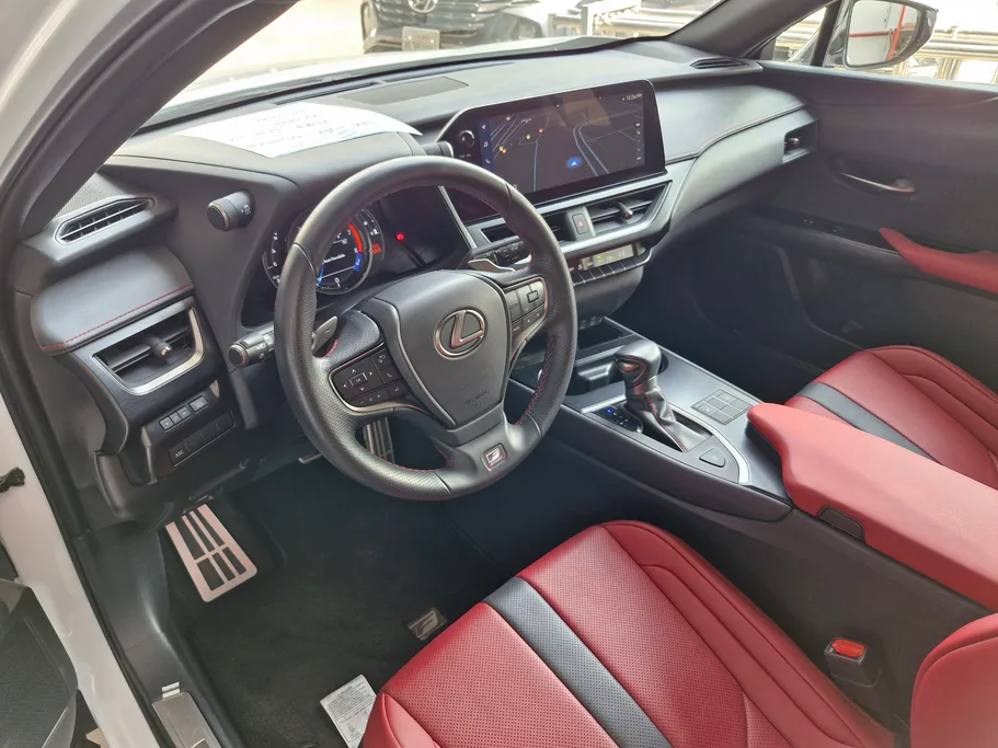 لكزس UX 200 F-Sport  2023 