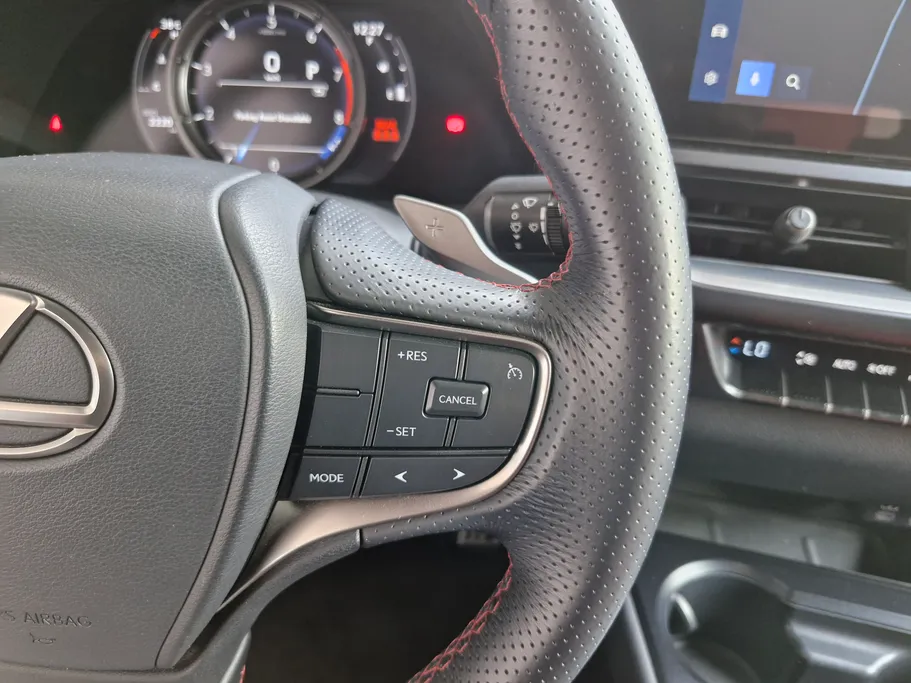 لكزس UX 200 F-Sport  2023 
