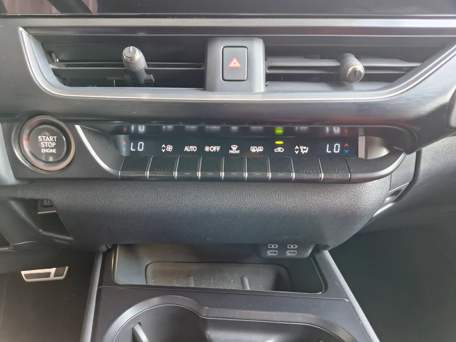 لكزس UX 200 F-Sport  2023 