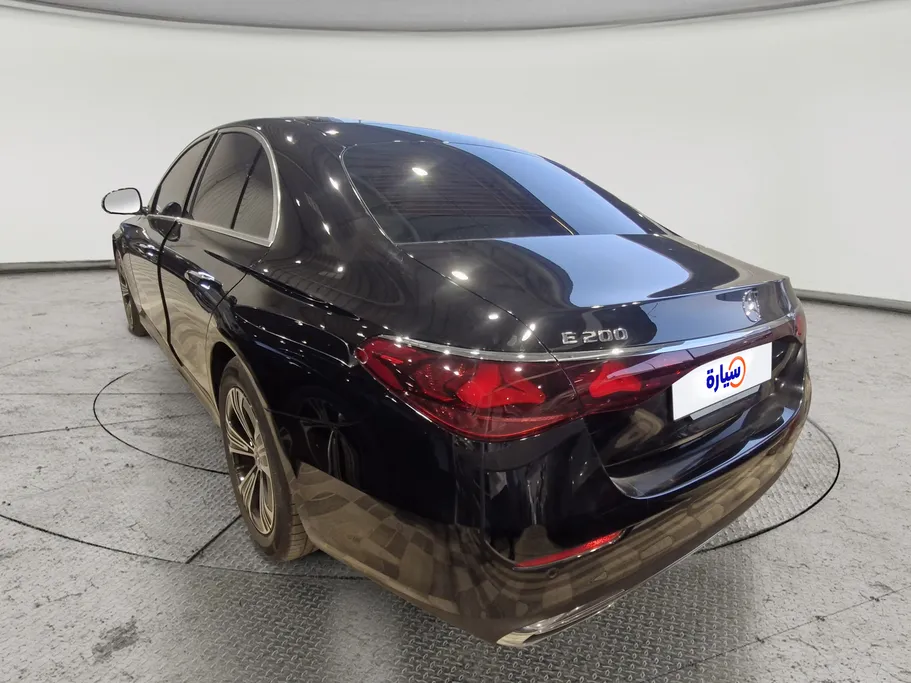 مرسيدس E 200 2025 