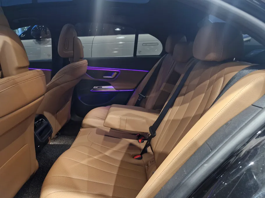 مرسيدس E 200 2025 