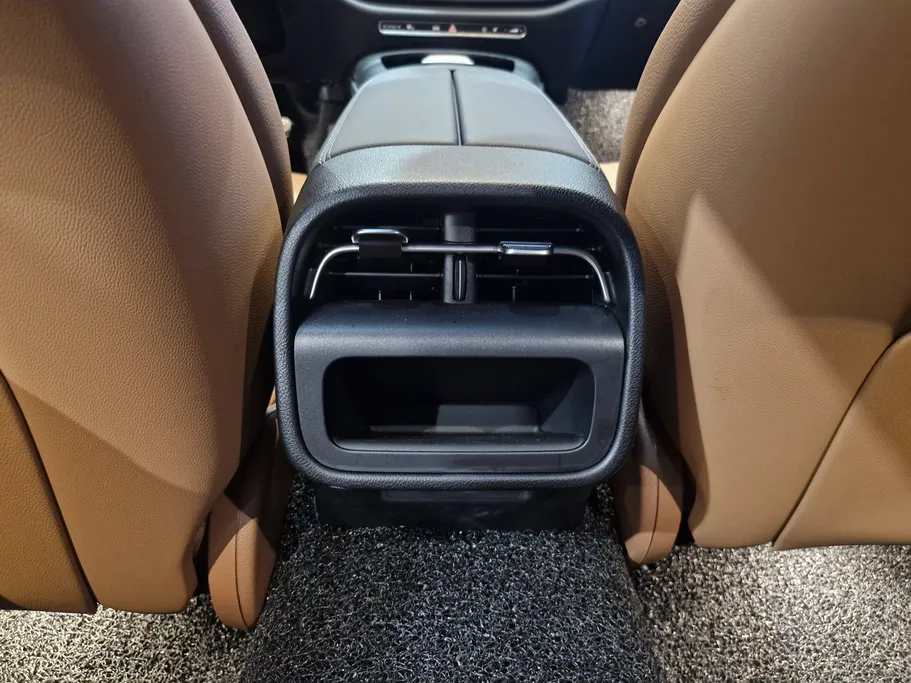 مرسيدس E 200 2025 