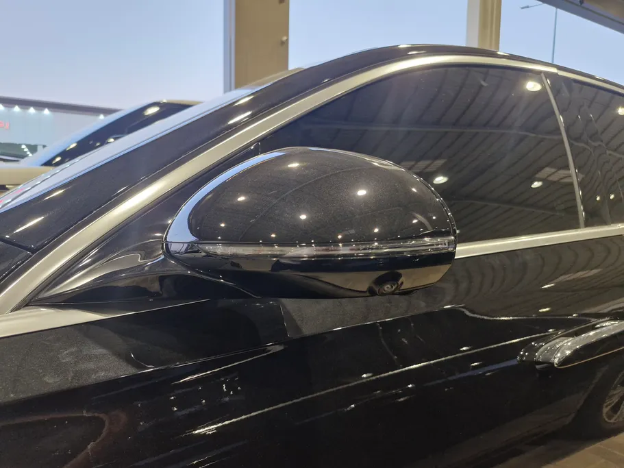 مرسيدس E 200 2025 