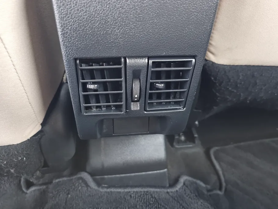 2023 Toyota Yaris  Y 
