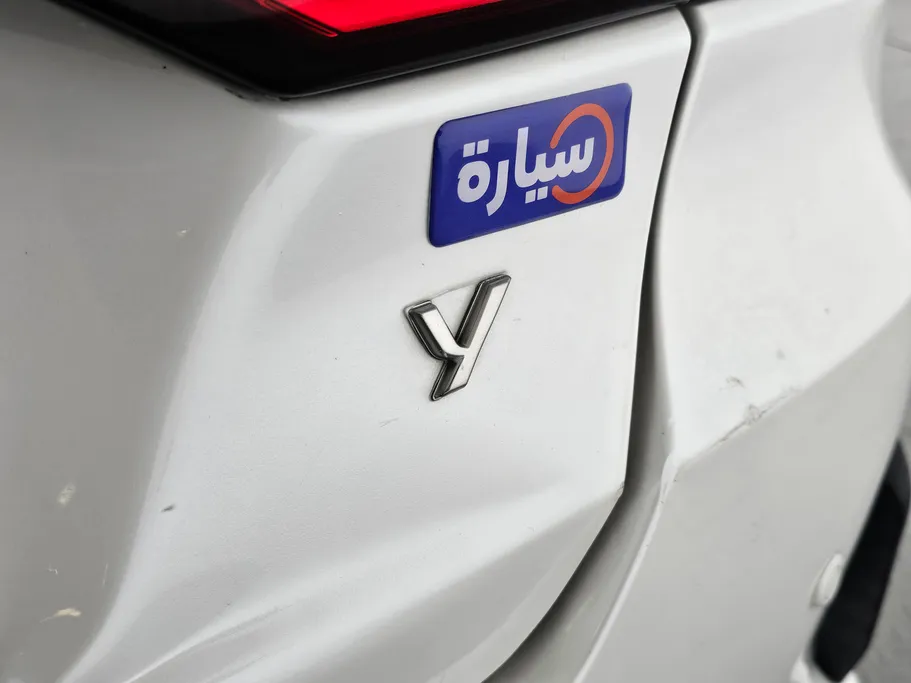 2023 Toyota Yaris  Y 