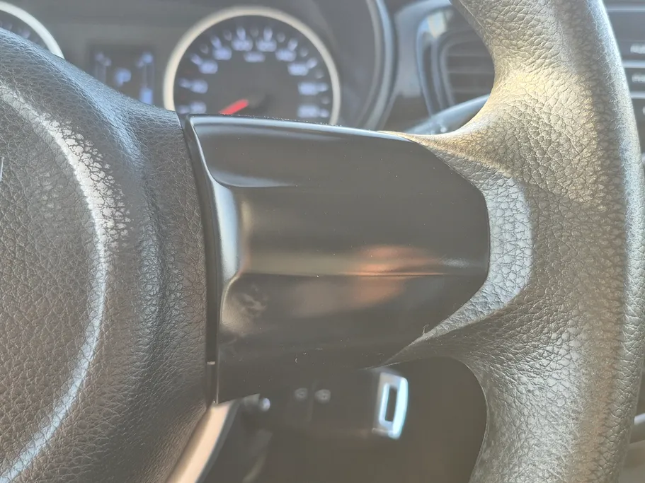 2023 Kia Pegas LX 