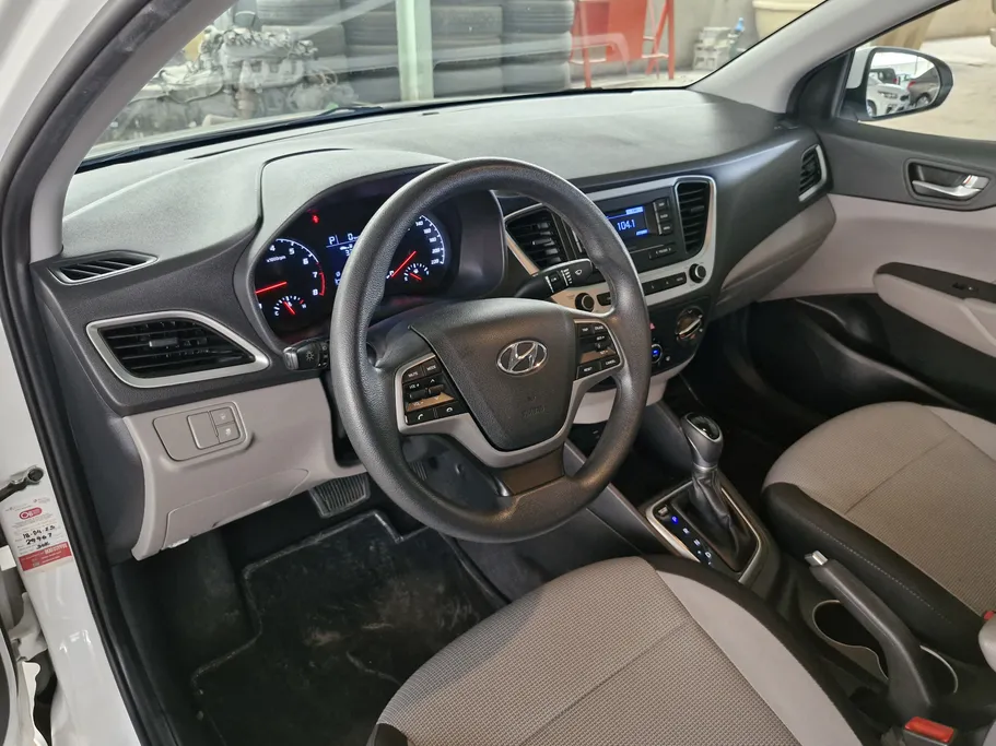 2022 Hyundai Accent Smart 